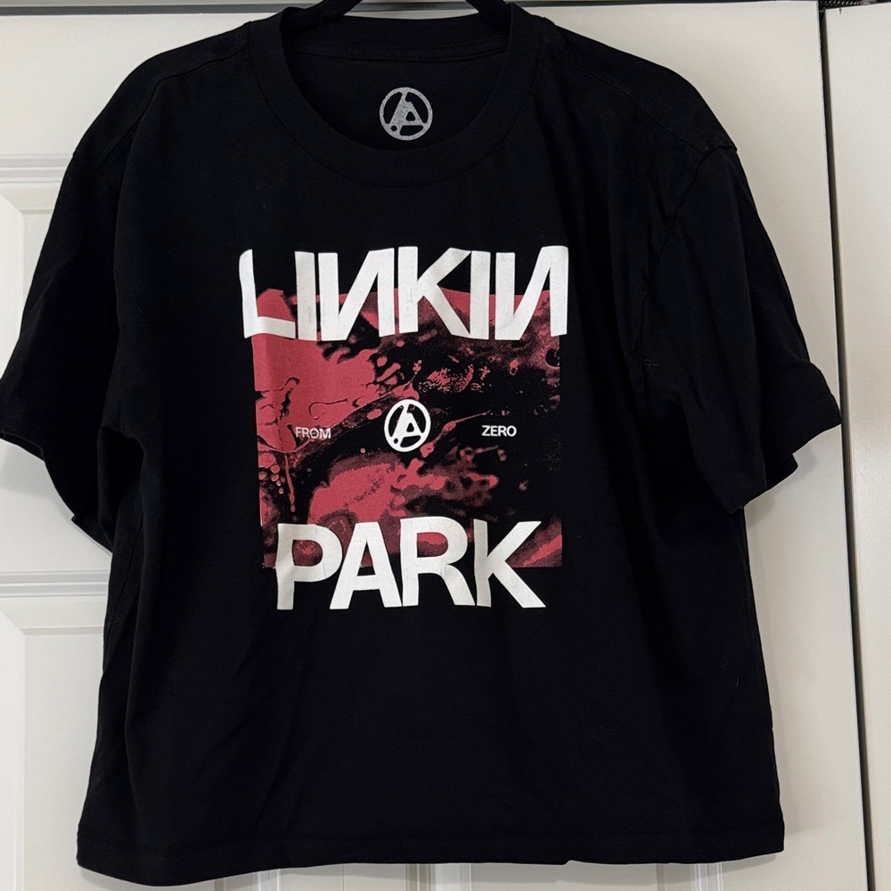 Linkin Park Woman’s oversized cropped tshirt size large